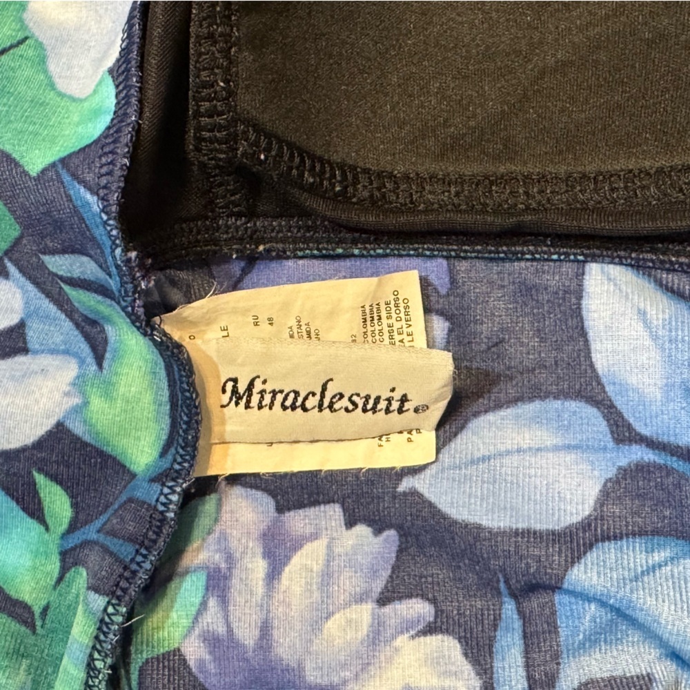 MIRACLESUIT Pandora Tropical Blue Floral One Piece Swimsuit size 12 - Picture 6 of 13